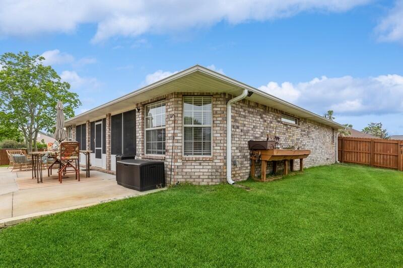 MELISSA OAKS - Residential