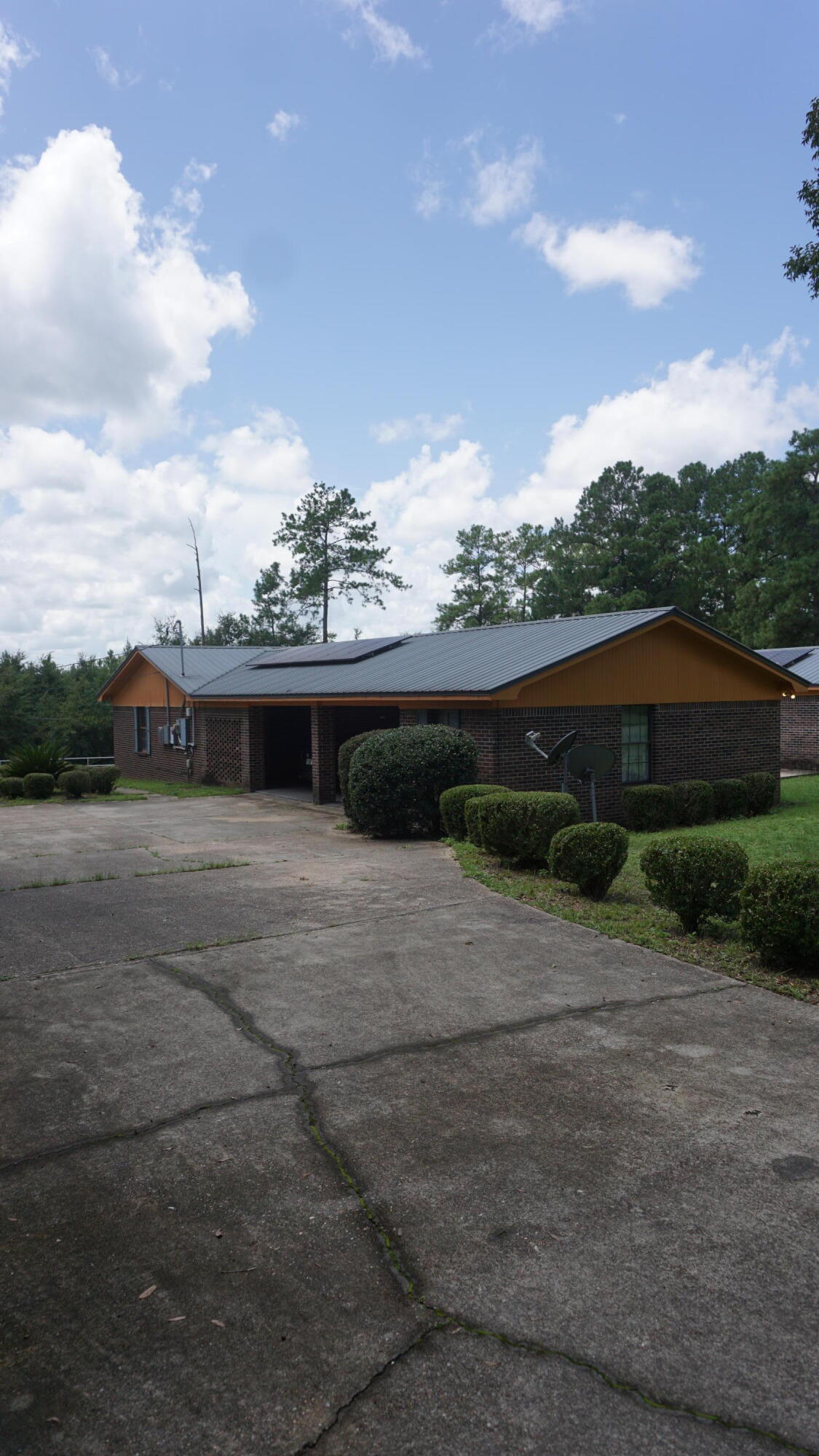 TOWN OF DEFUNIAK SPRINGS - Residential