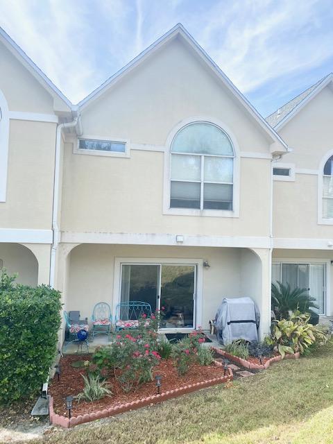 PELICAN PLACE T/H WEST - Residential