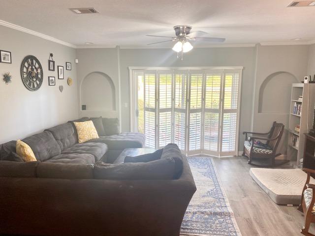 PELICAN PLACE T/H WEST - Residential