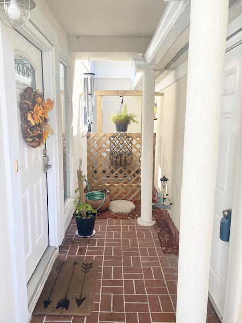 PELICAN PLACE T/H WEST - Residential