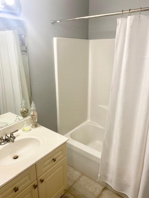 PELICAN PLACE T/H WEST - Residential