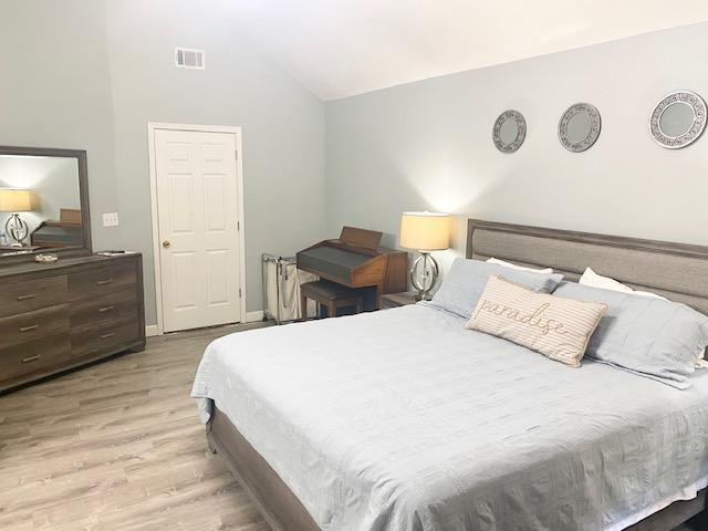 PELICAN PLACE T/H WEST - Residential