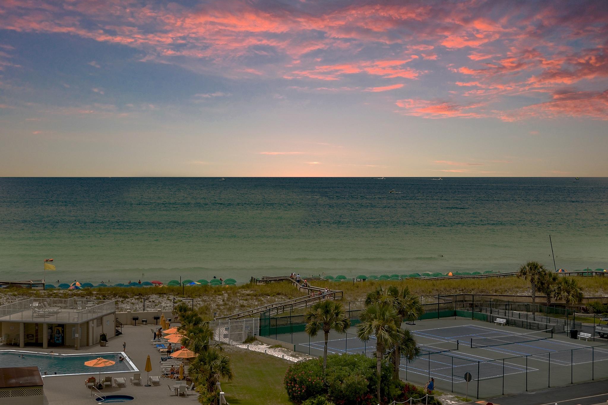 INLET REEF CLUB CONDO - Residential