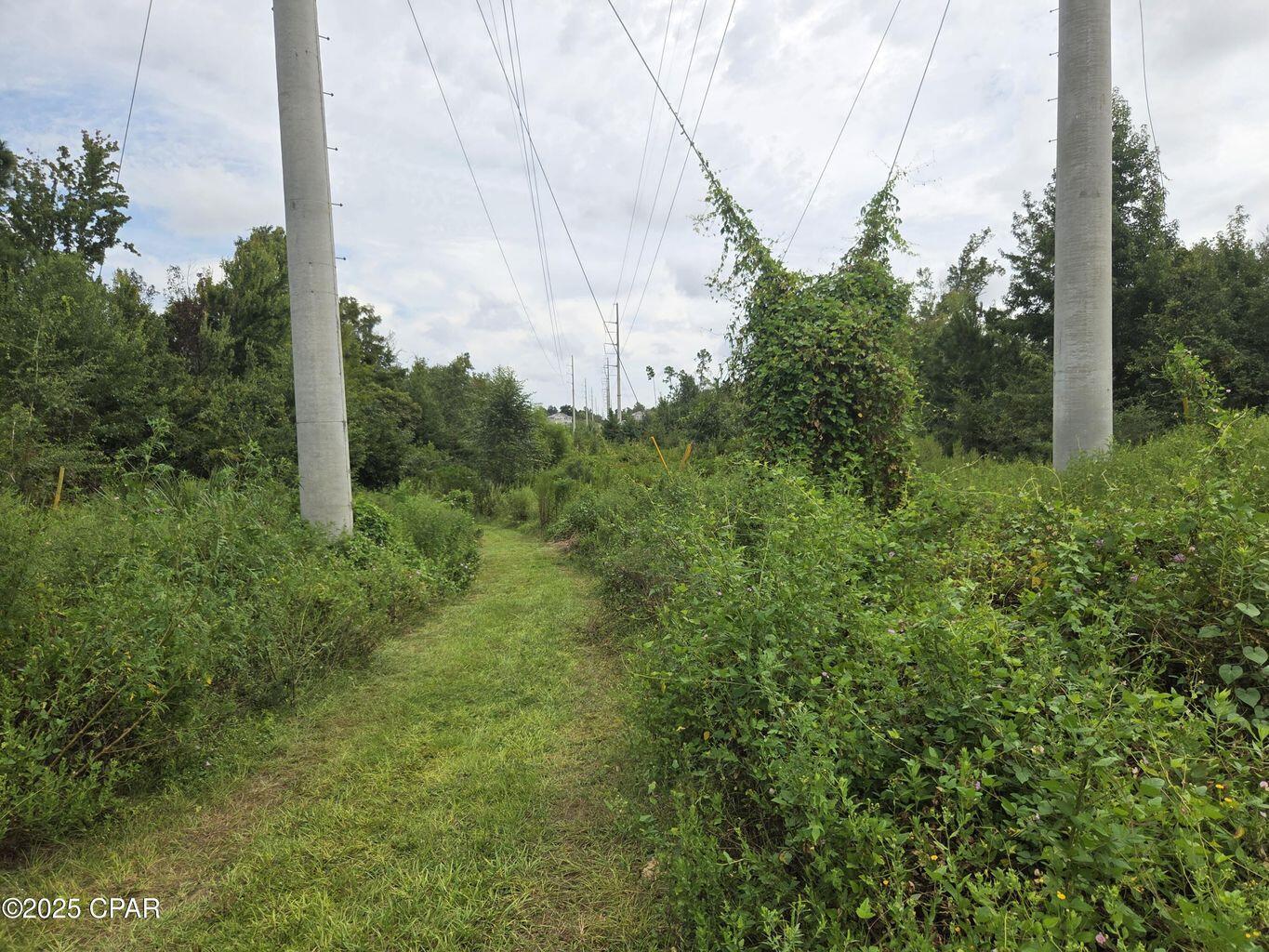 NO RECORDED SUBDIVISION - Land