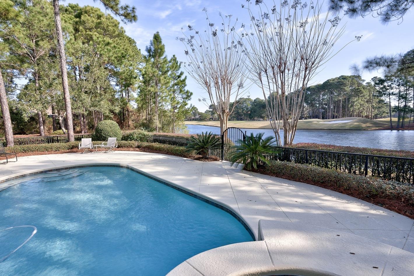 BURNT PINE - Residential