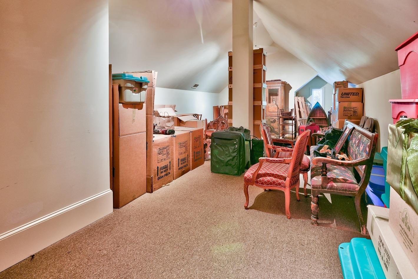 BURNT PINE - Residential