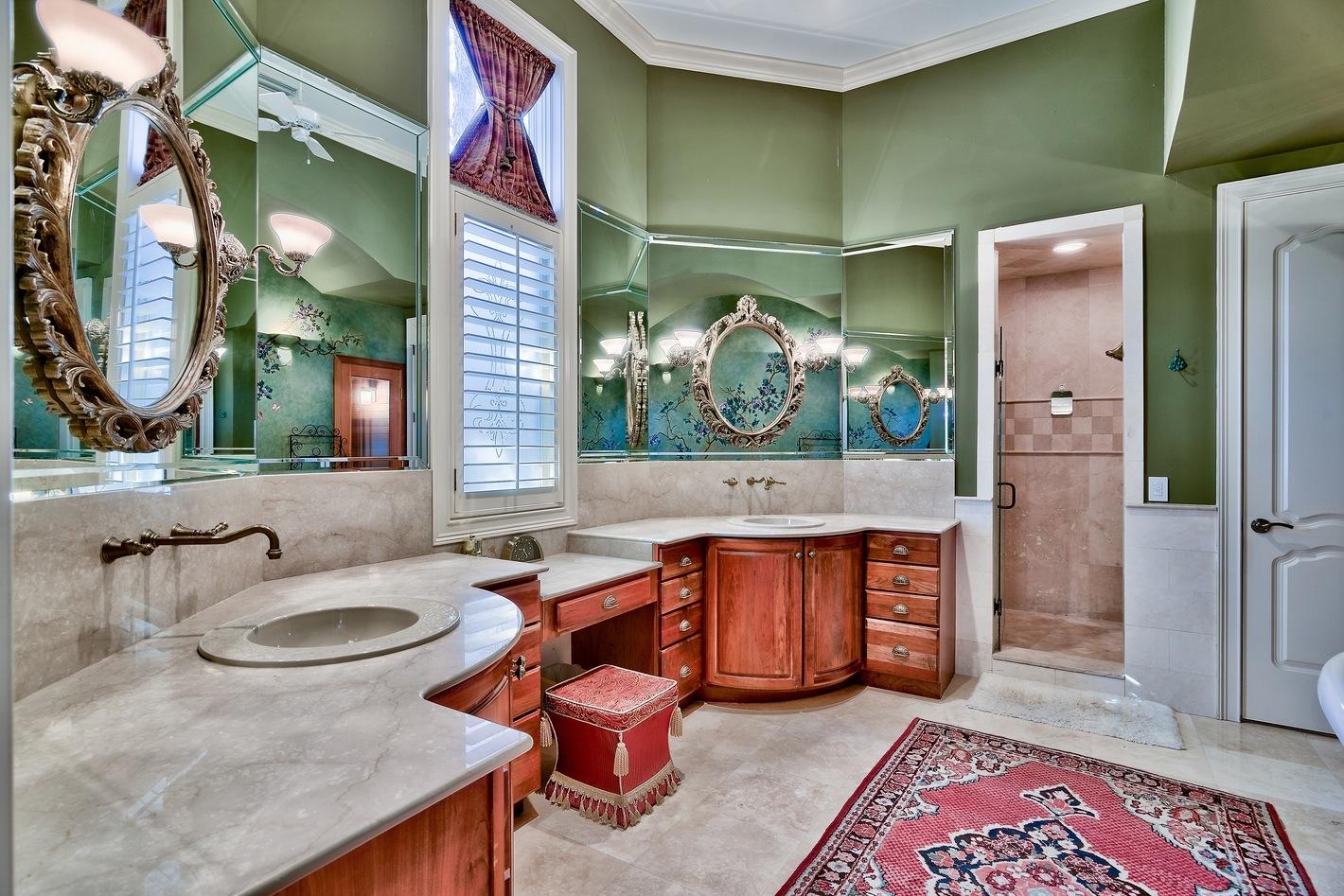 BURNT PINE - Residential