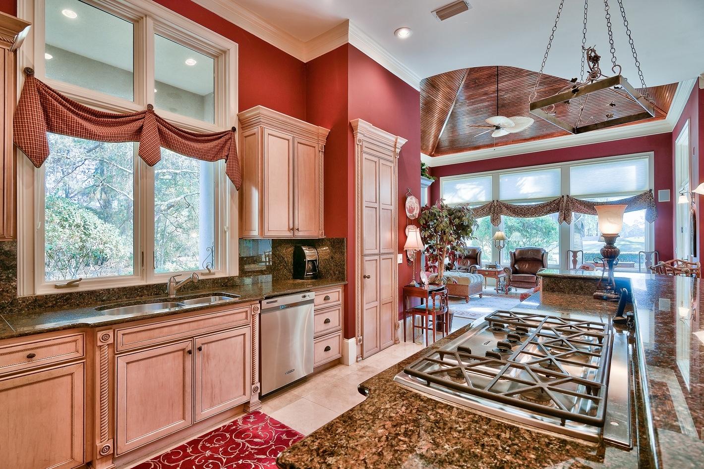 BURNT PINE - Residential