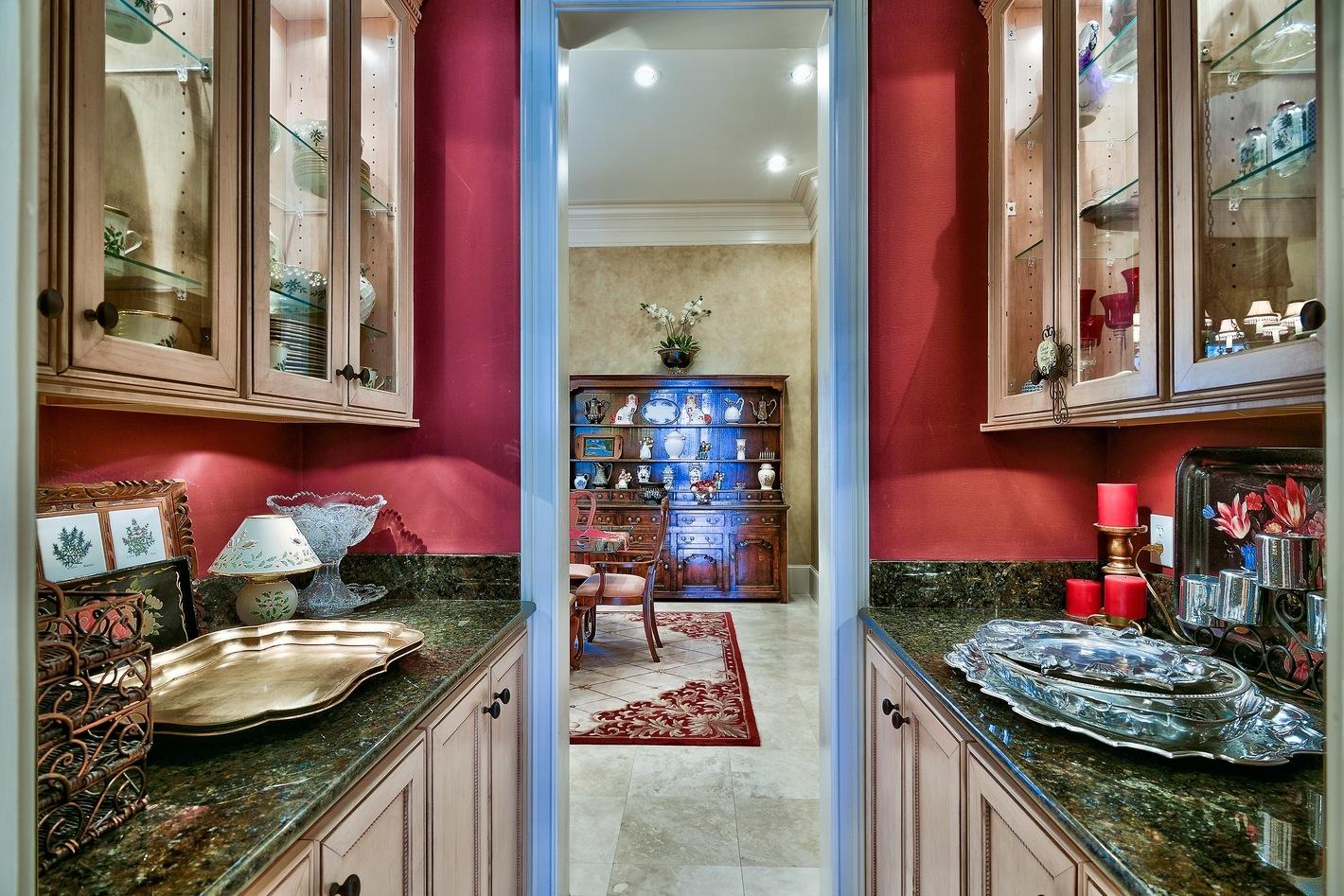 BURNT PINE - Residential