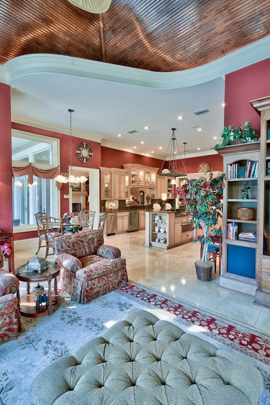 BURNT PINE - Residential