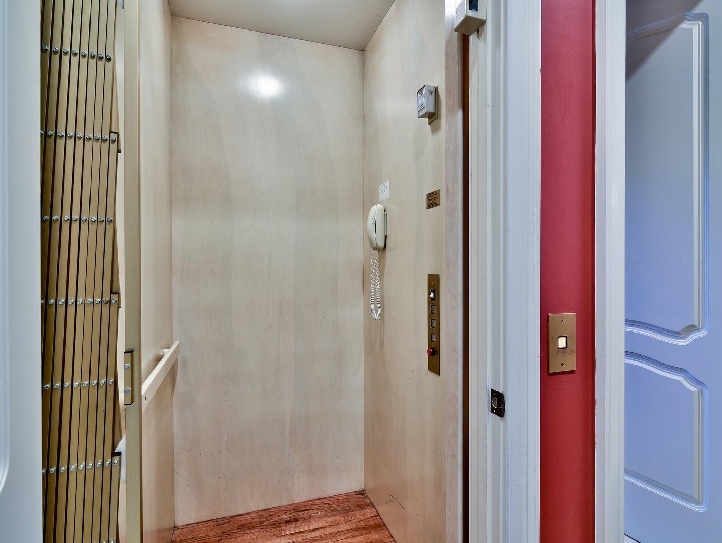 BURNT PINE - Residential