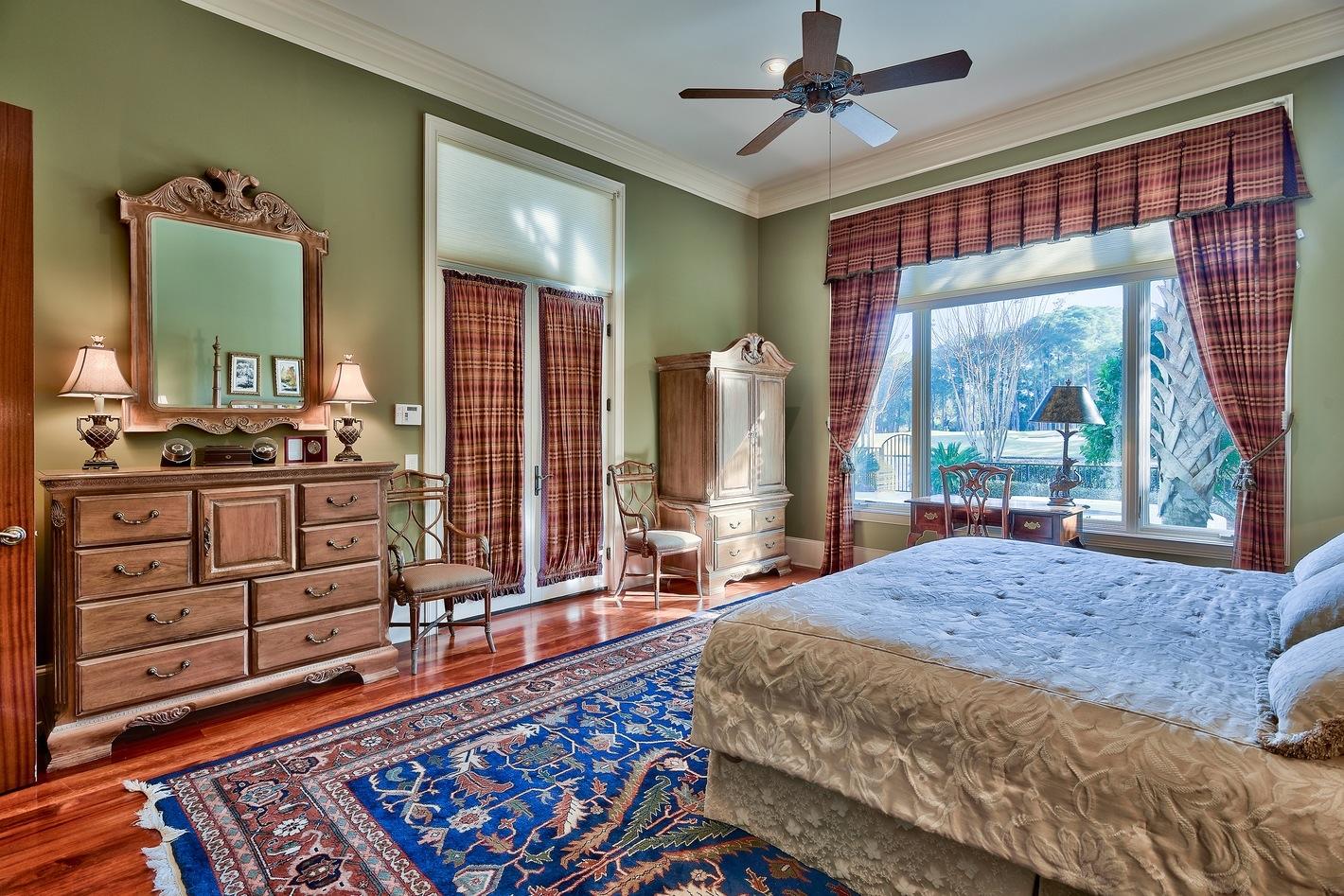 BURNT PINE - Residential