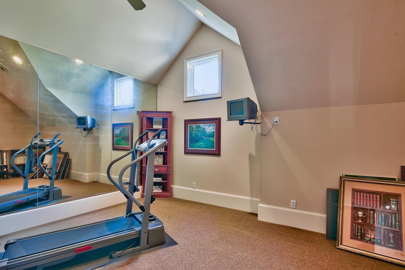 BURNT PINE - Residential