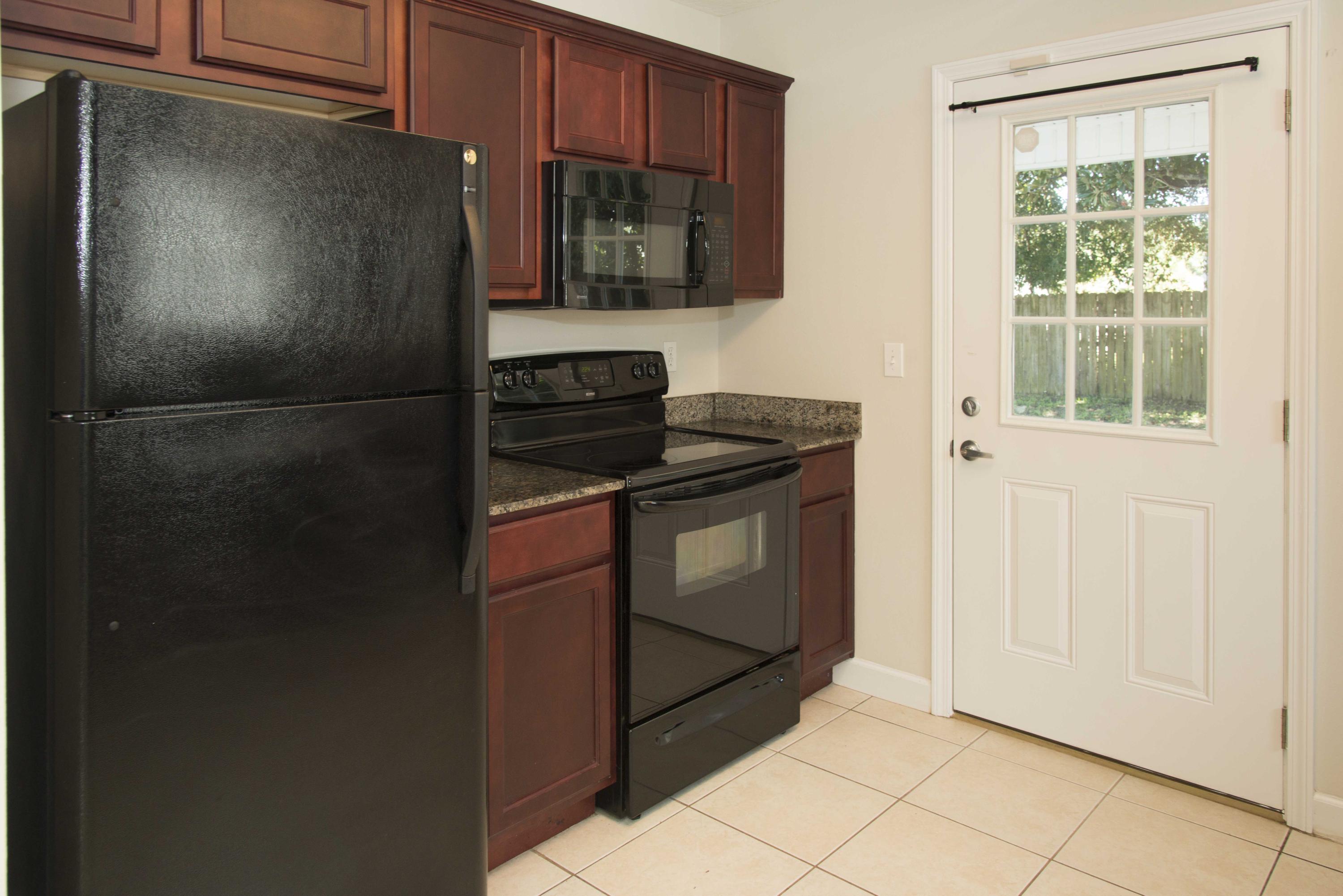 SHANGRILA - Residential Lease