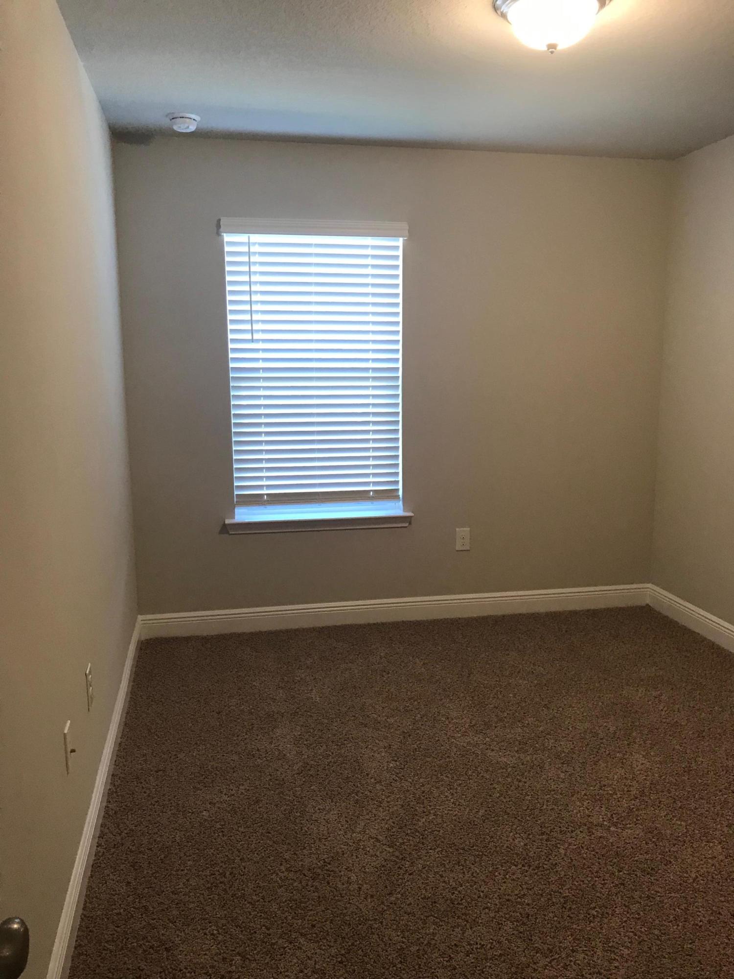 MILLER'S CROSSING - Residential Lease