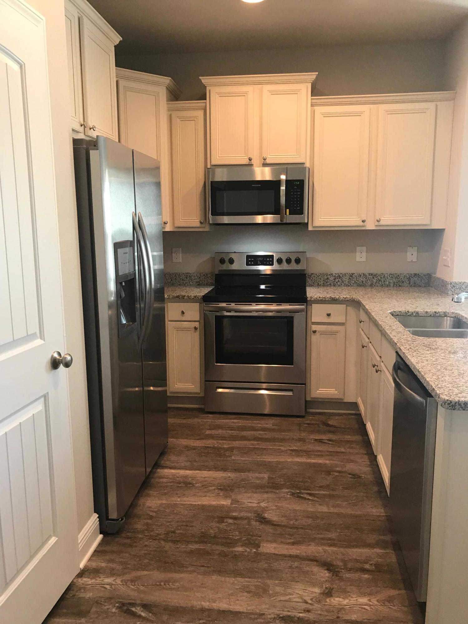 MILLER'S CROSSING - Residential Lease