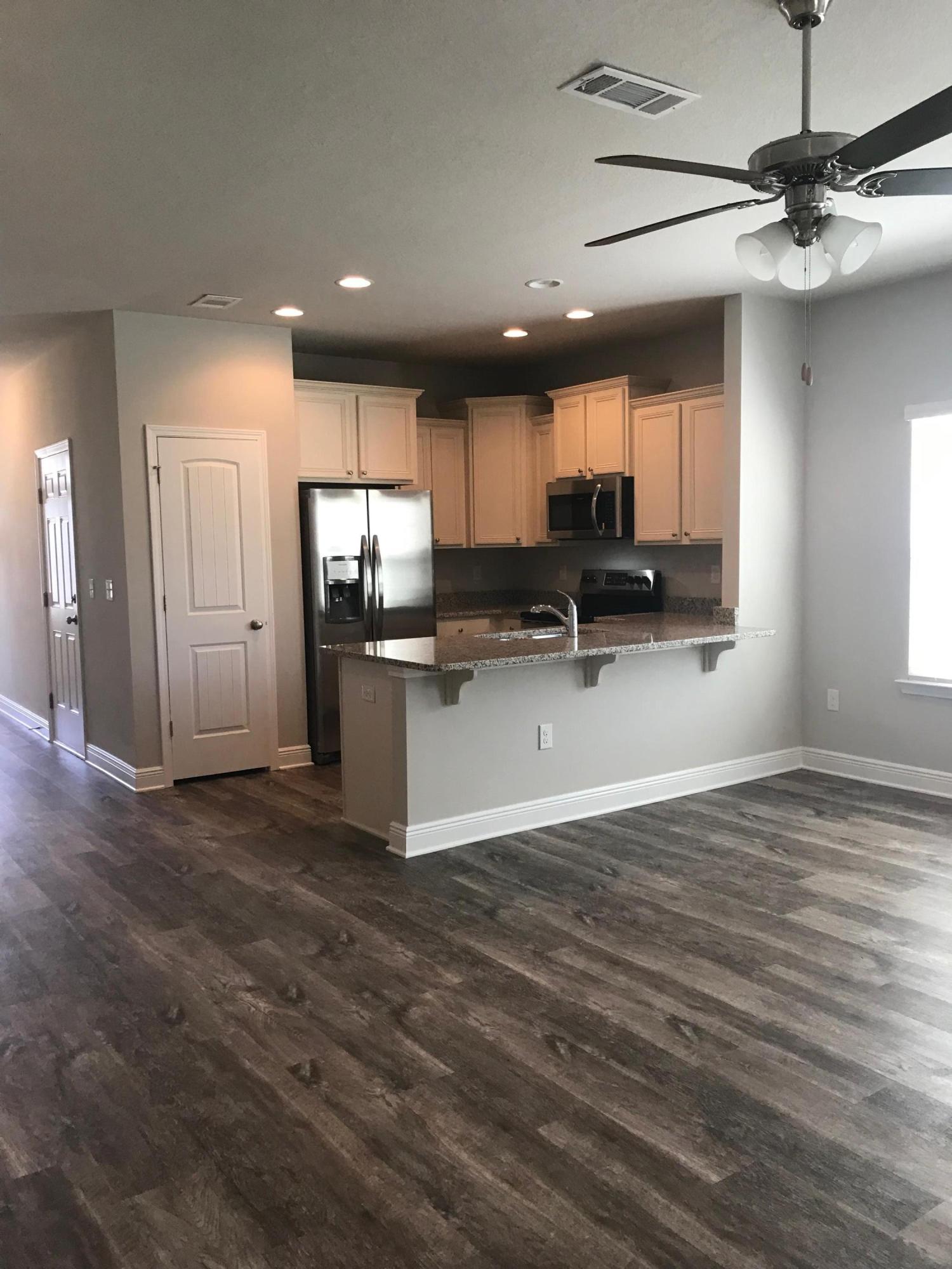 MILLER'S CROSSING - Residential Lease