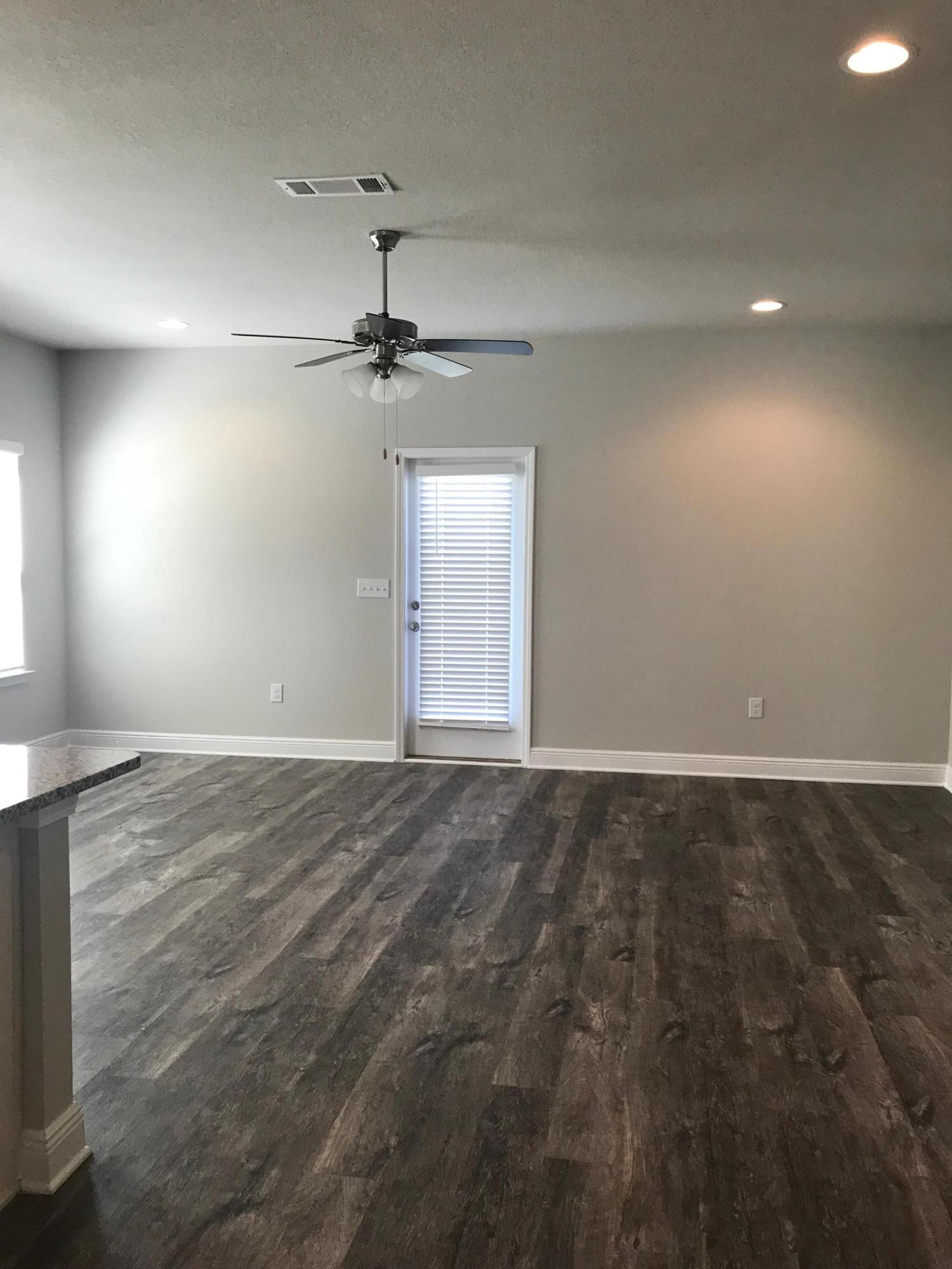 MILLER'S CROSSING - Residential Lease