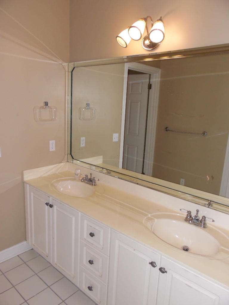 KOKOMO KOVE - Residential