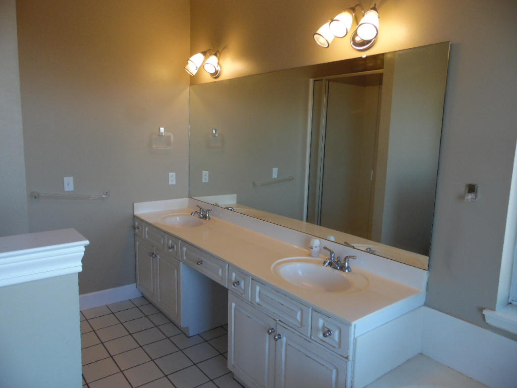 KOKOMO KOVE - Residential