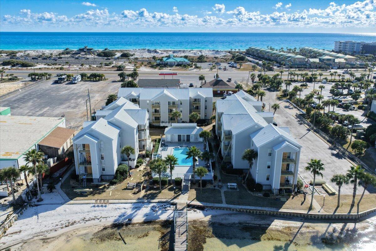 HERMITAGE CONDOMINIUM - Residential