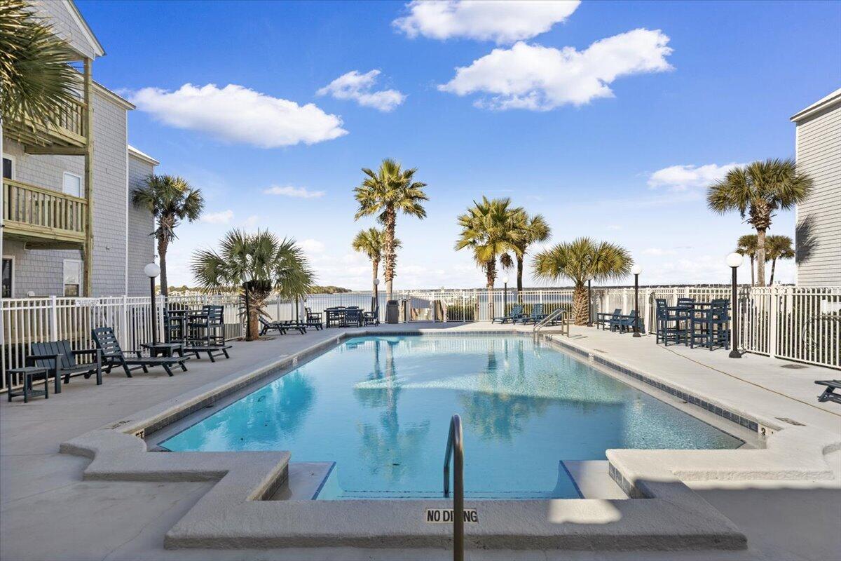 HERMITAGE CONDOMINIUM - Residential