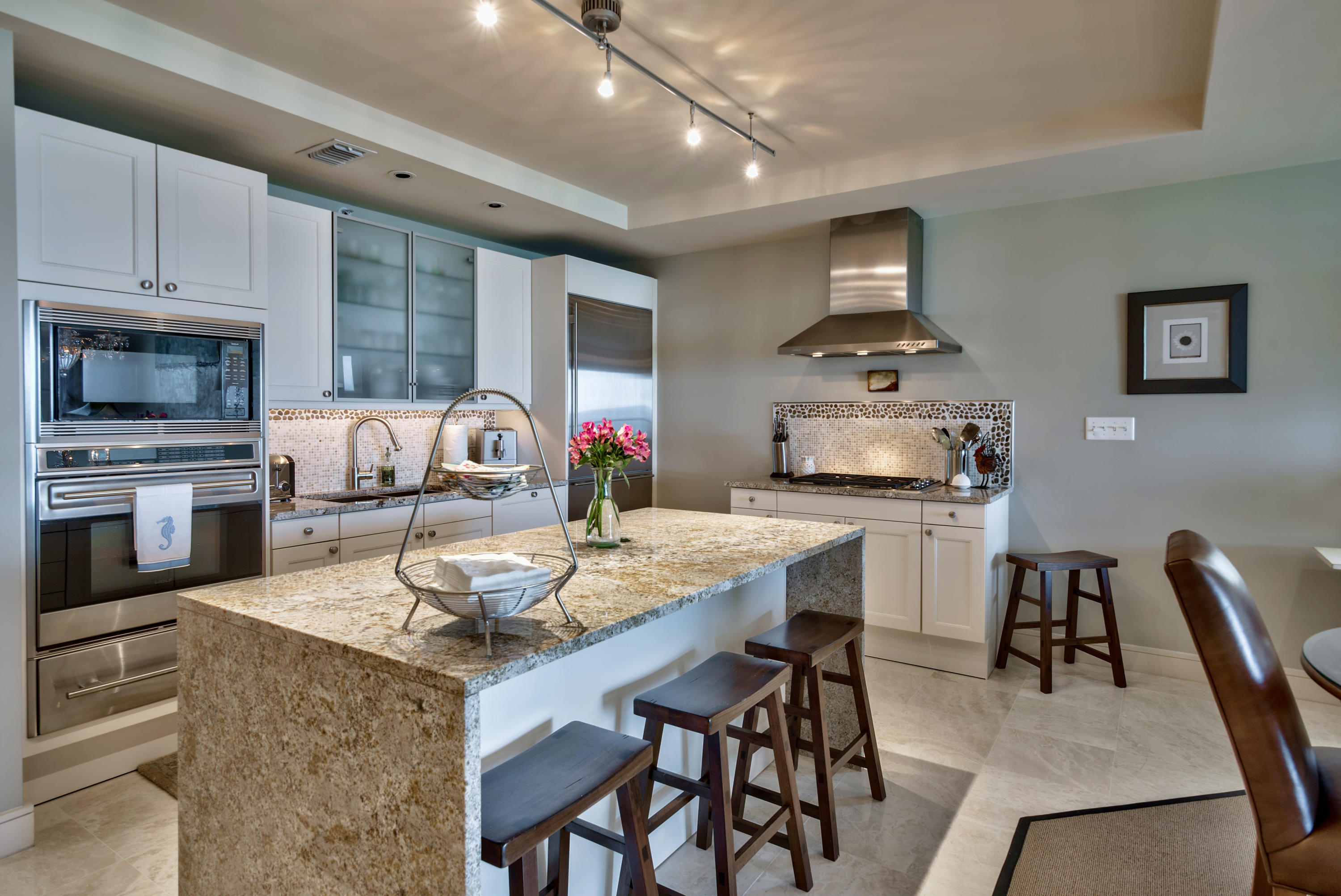 PARK PLACE ON SEAGROVE BEACH - Residential