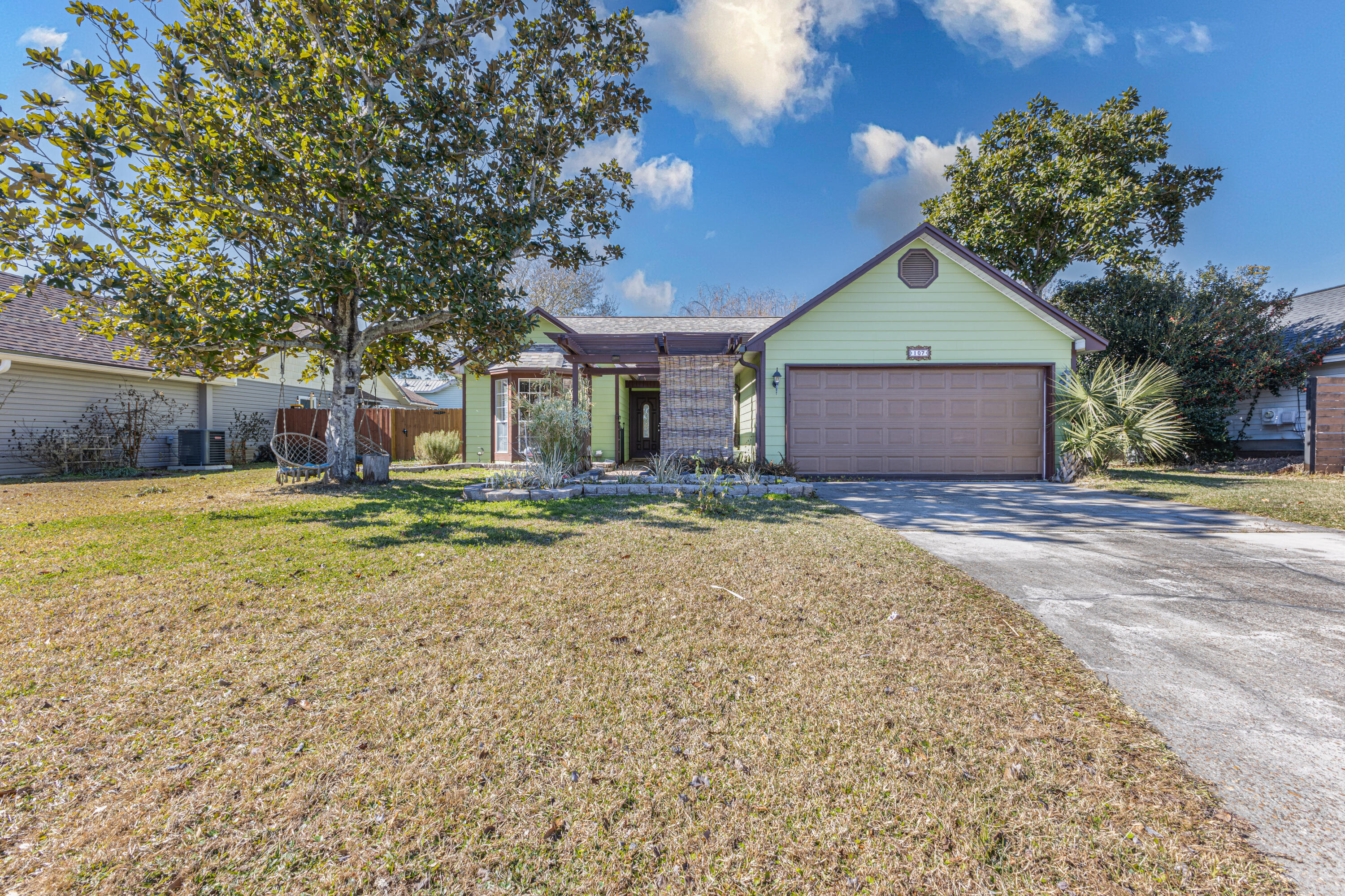HERITAGE VILLAGE - Residential
