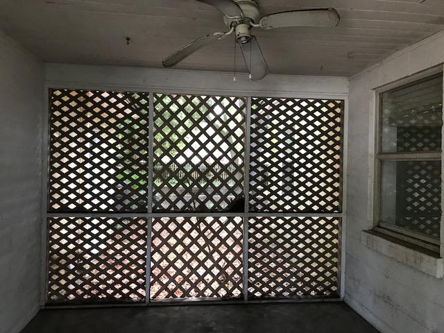 ELLIOTTS POINT - Residential
