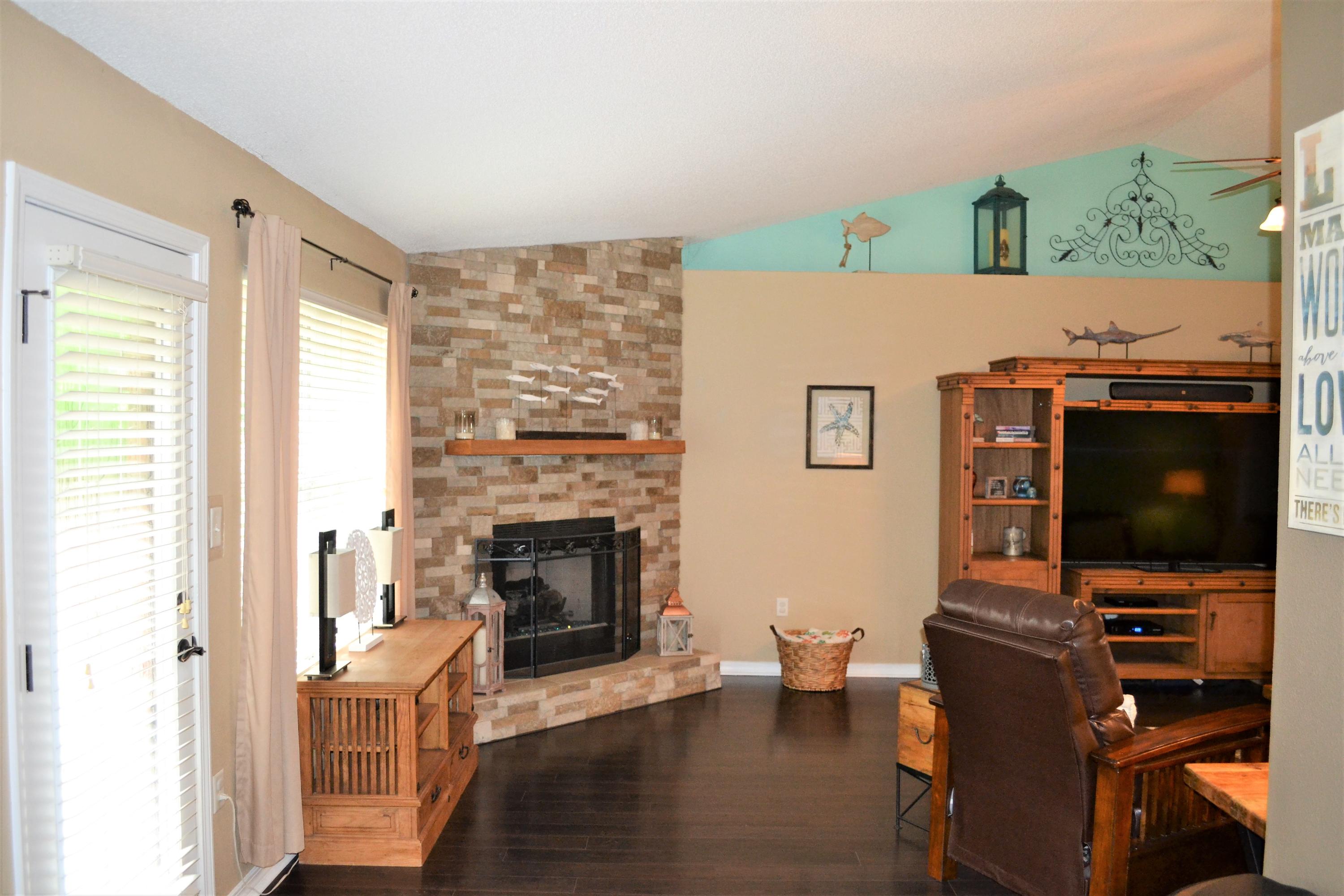 SILVER OAKS PH II - Residential