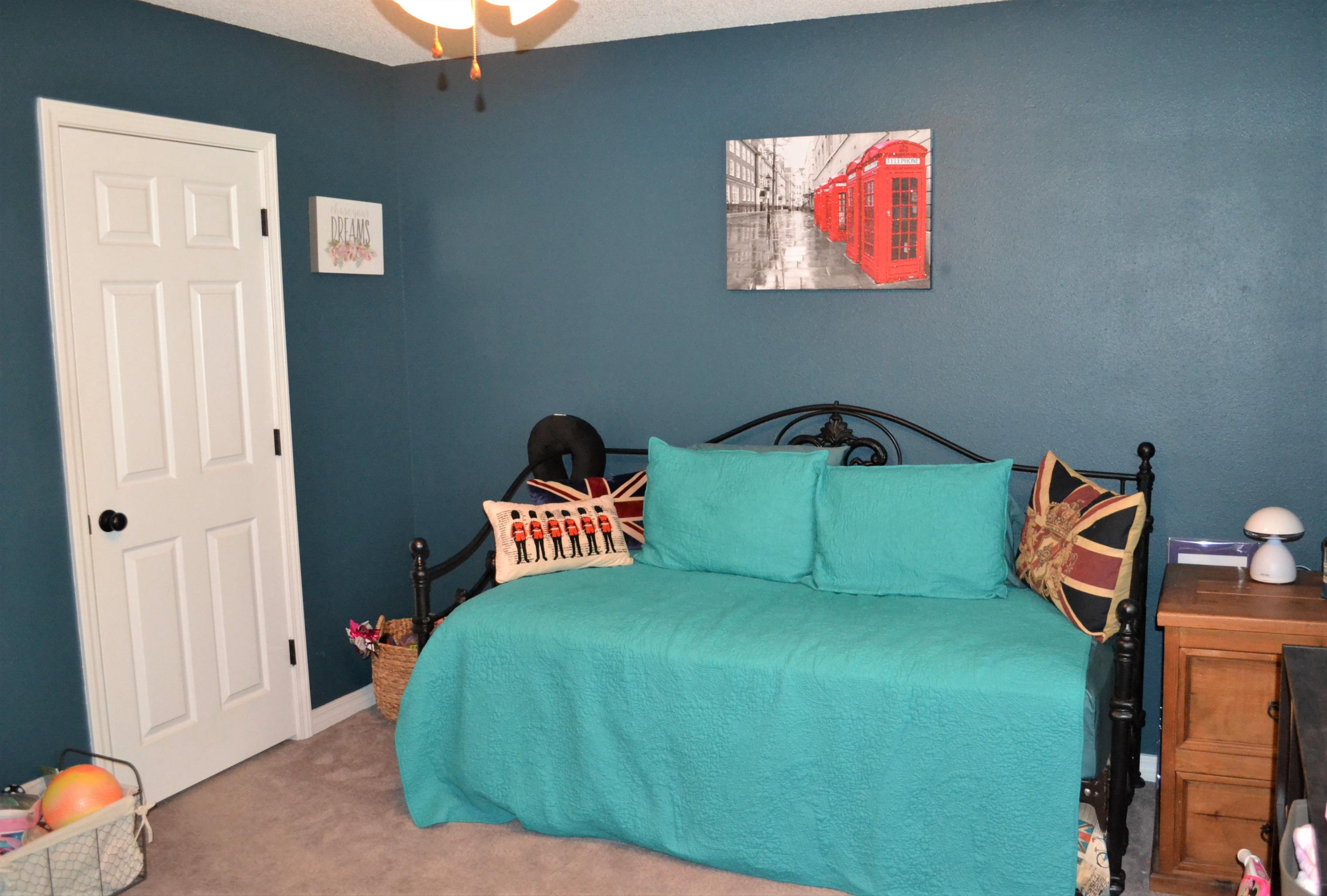 SILVER OAKS PH II - Residential