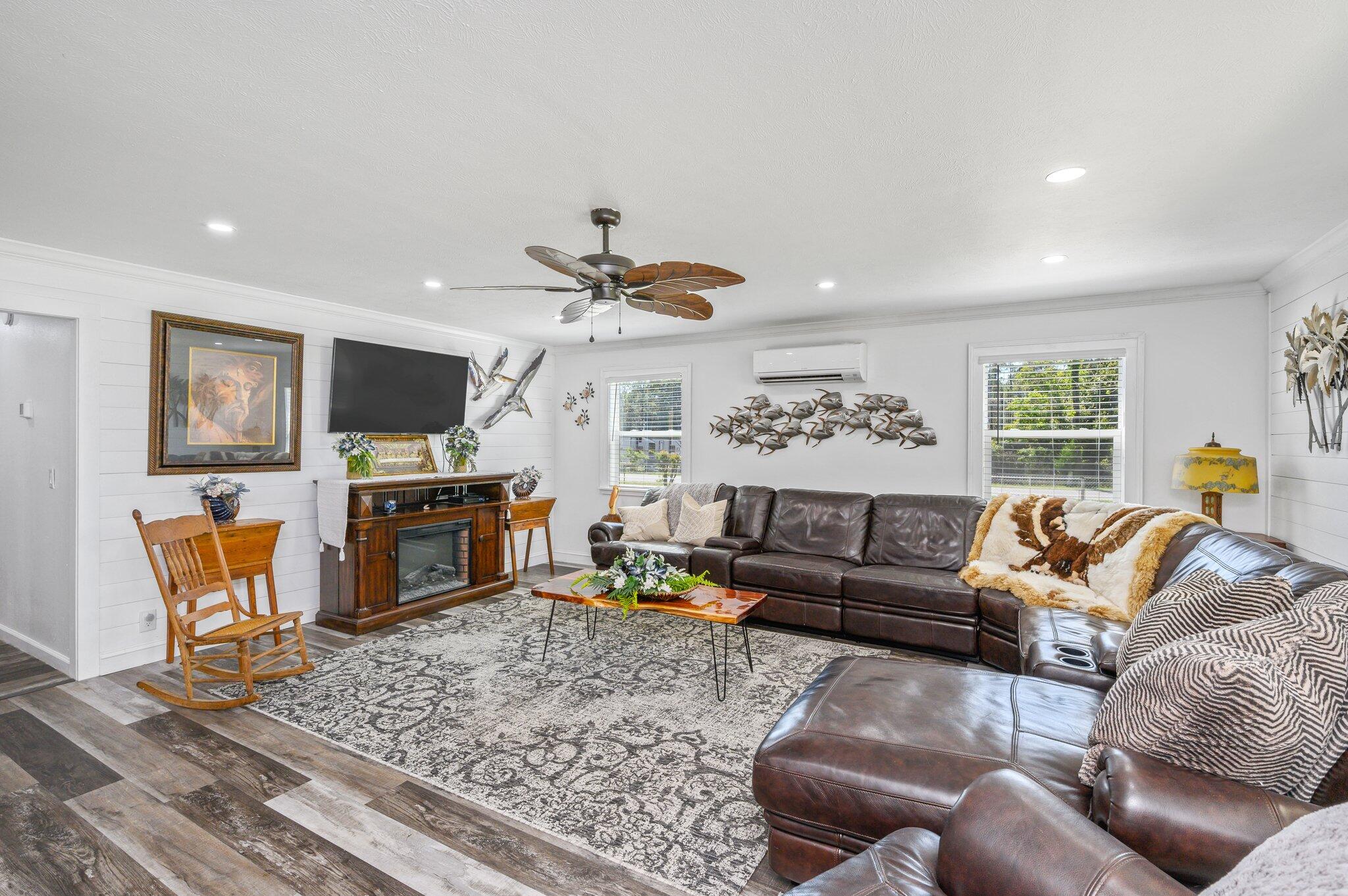 SEASHORE VILLAGE - Residential