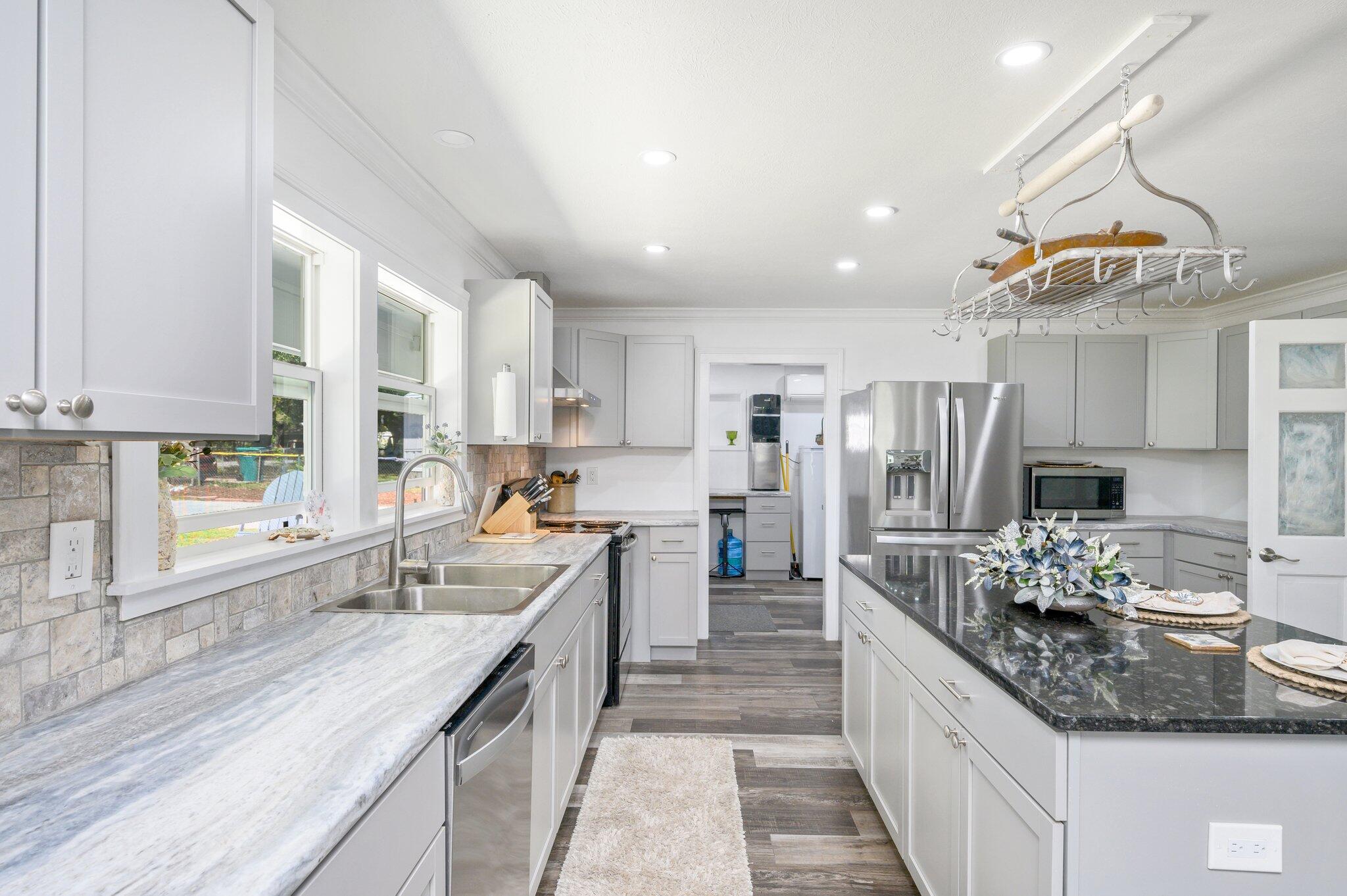 SEASHORE VILLAGE - Residential