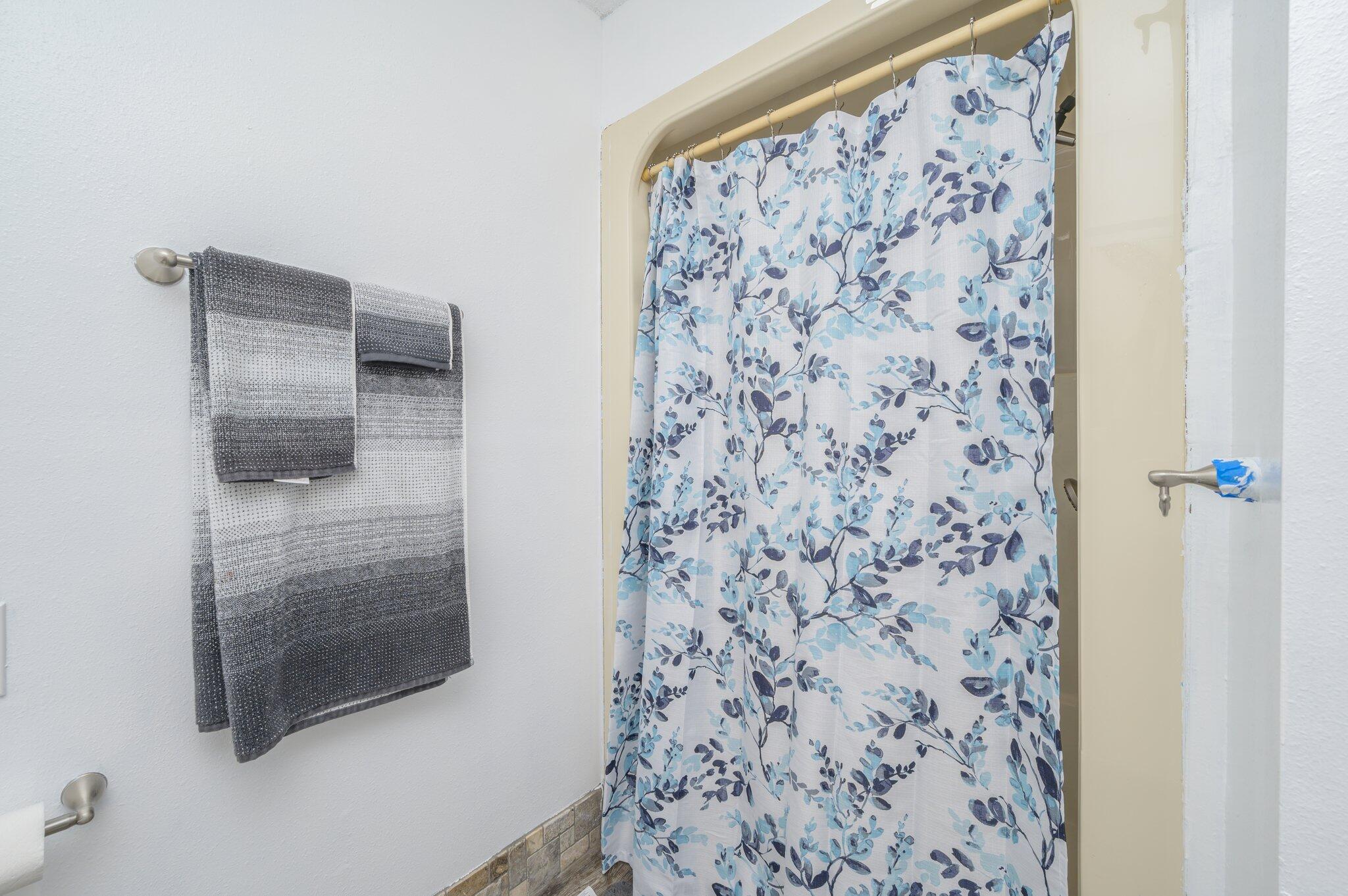 SEASHORE VILLAGE - Residential