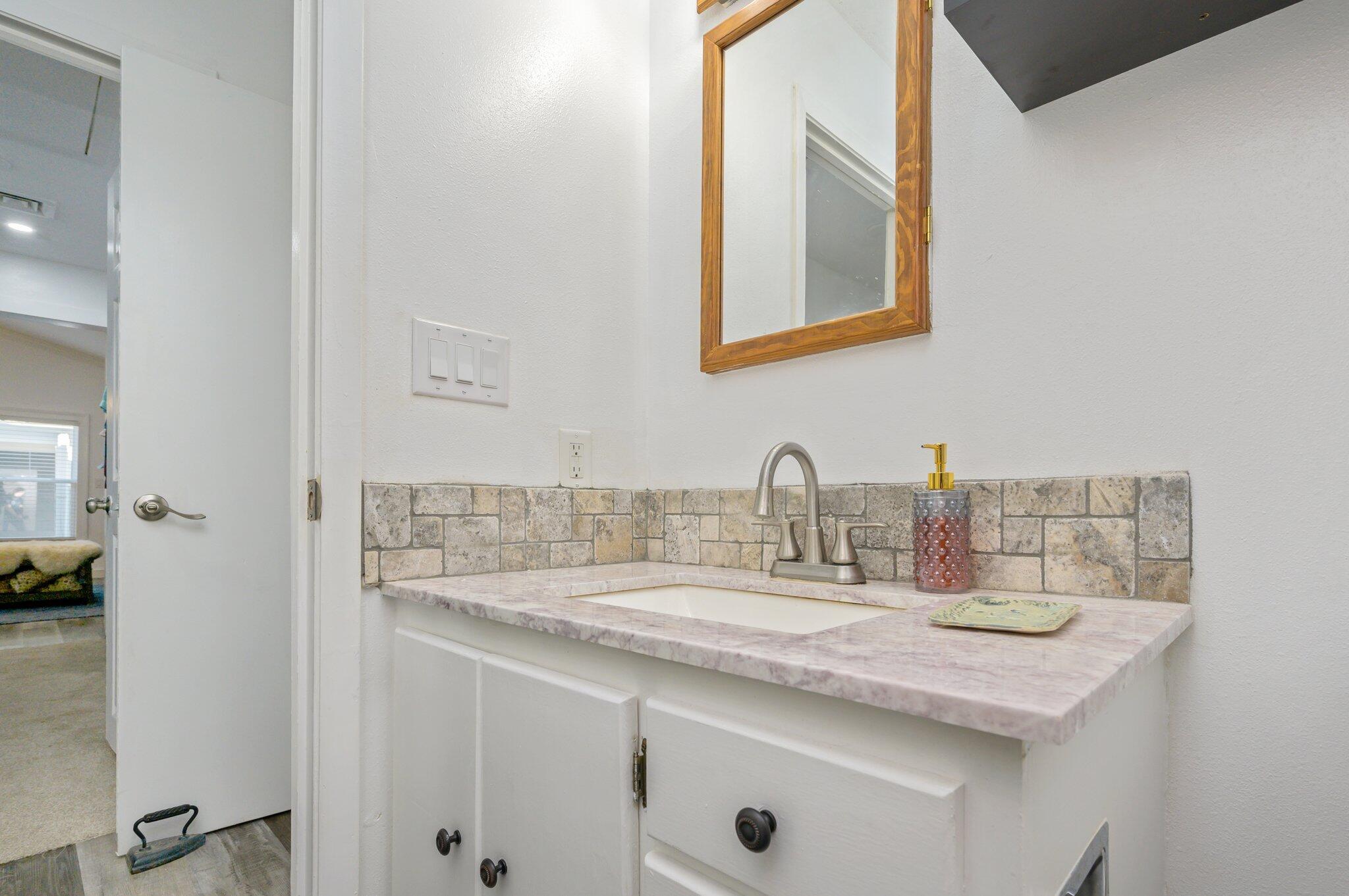 SEASHORE VILLAGE - Residential