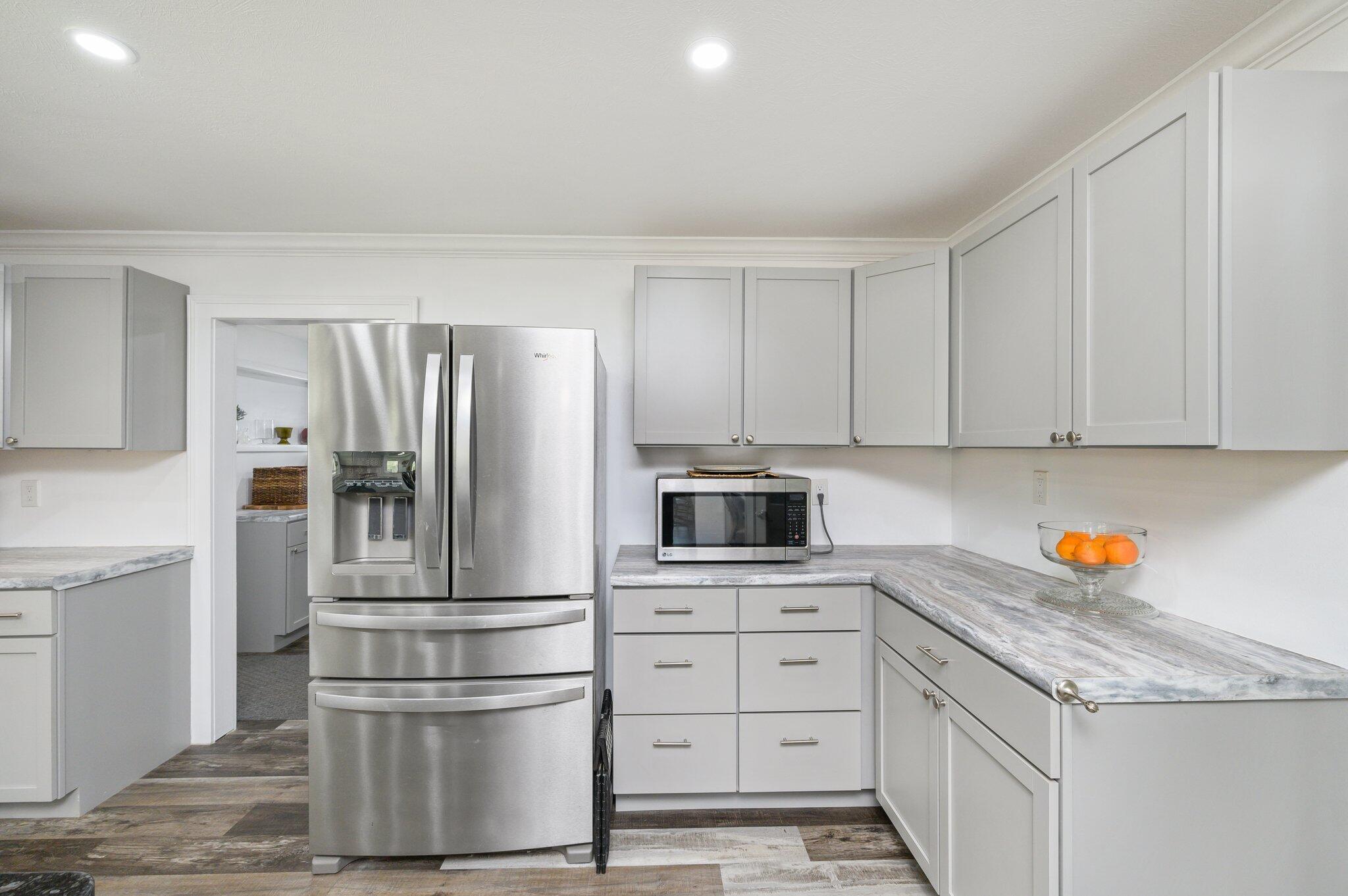 SEASHORE VILLAGE - Residential