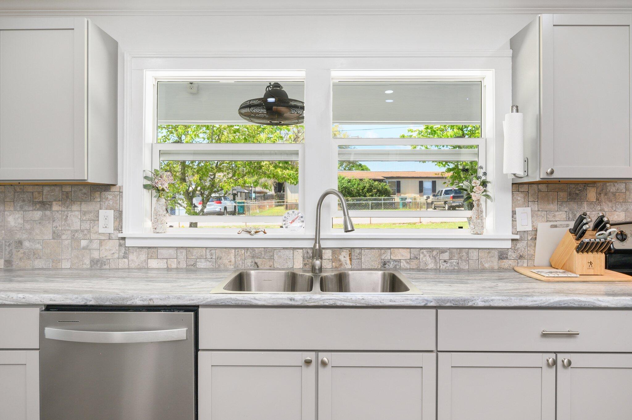 SEASHORE VILLAGE - Residential