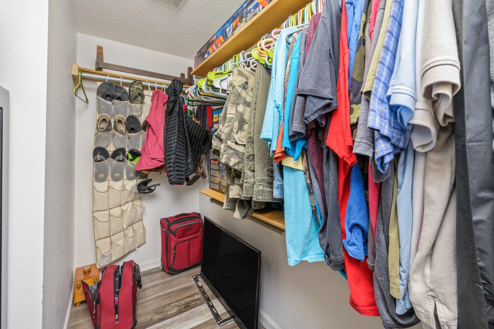 SEASHORE VILLAGE - Residential