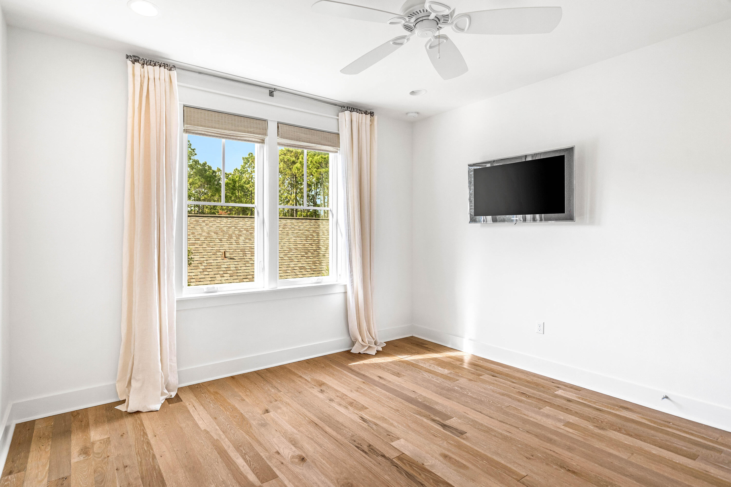 WATERSOUND ORIGINS - Residential Lease