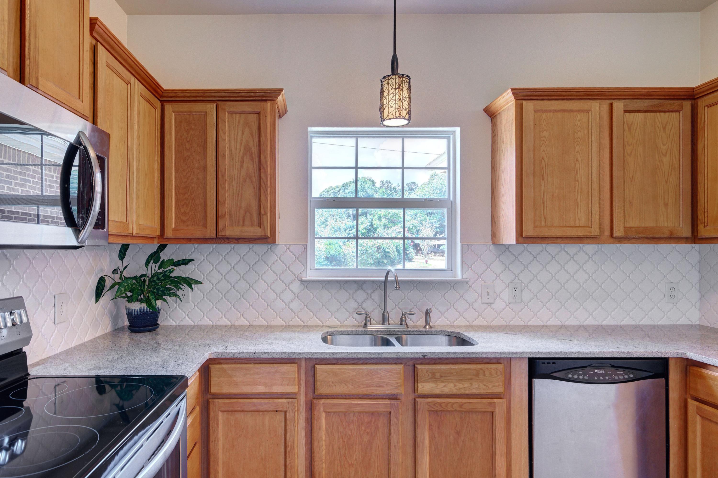 QUIET OAKS S/D - Residential