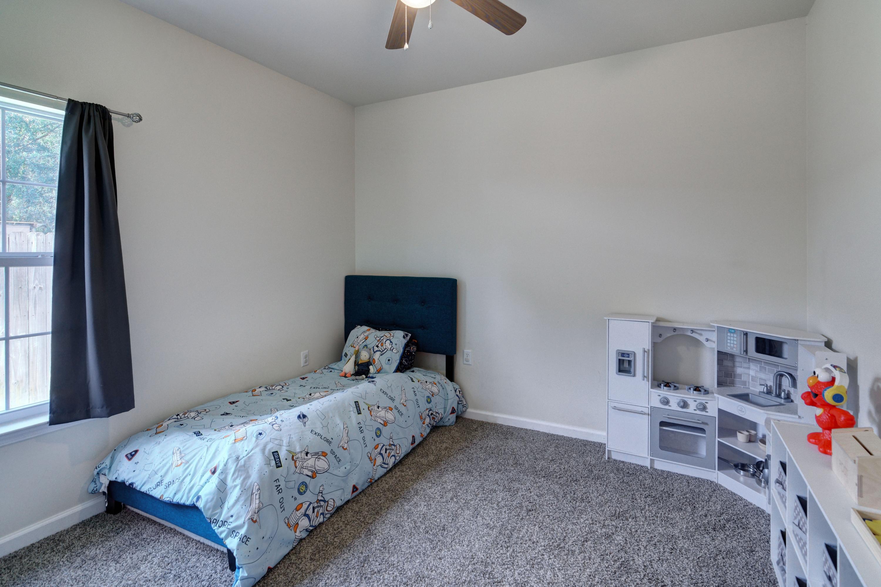 QUIET OAKS S/D - Residential