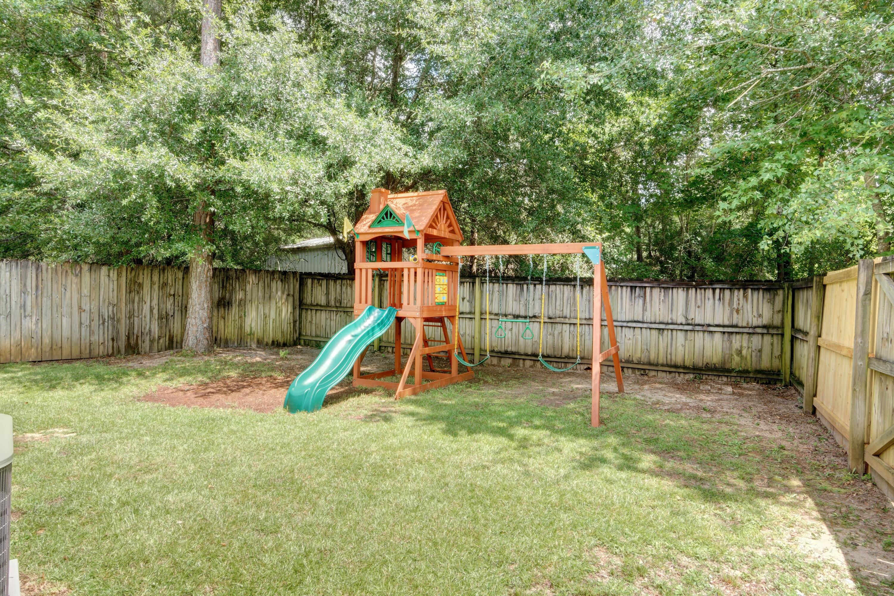 QUIET OAKS S/D - Residential