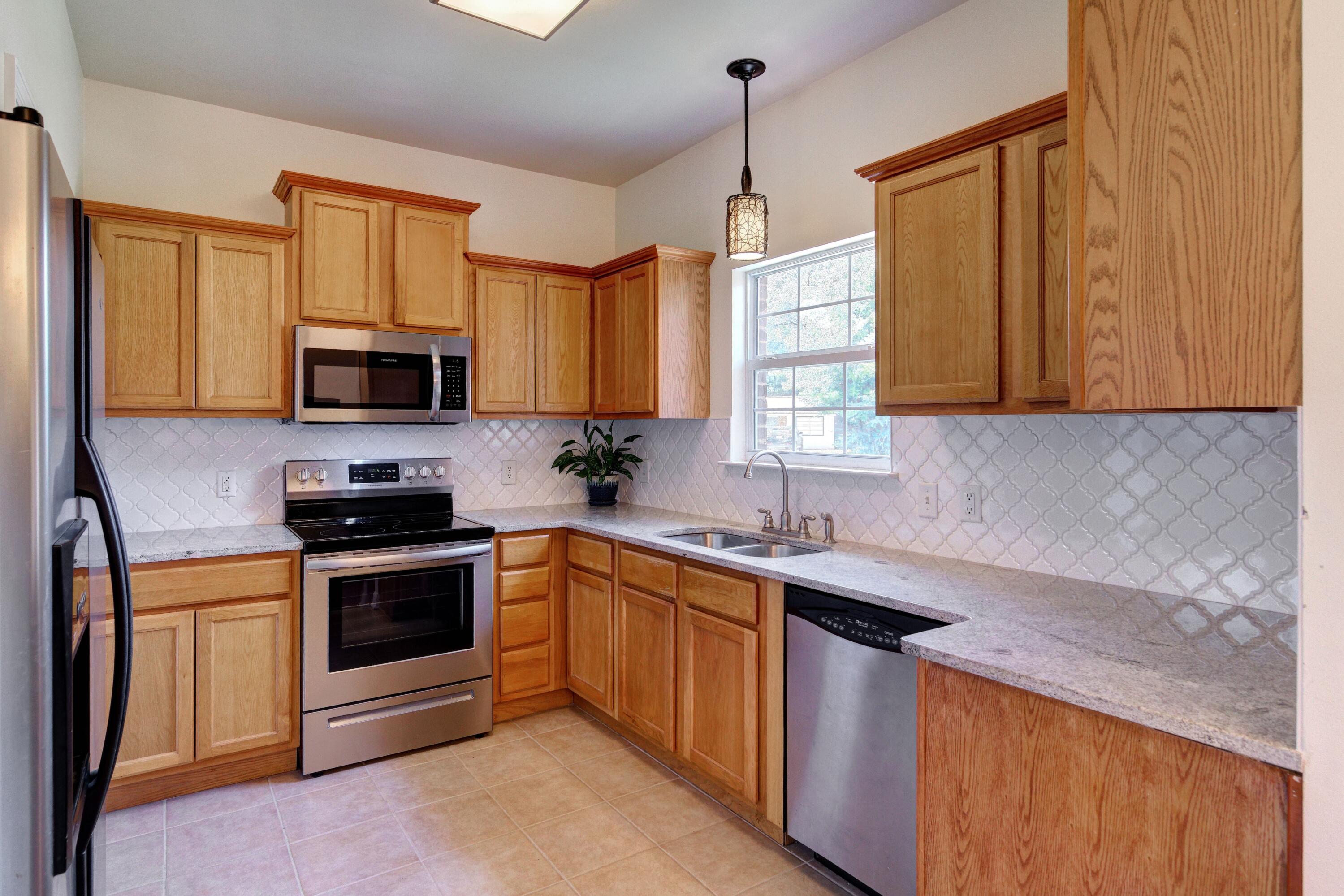 QUIET OAKS S/D - Residential