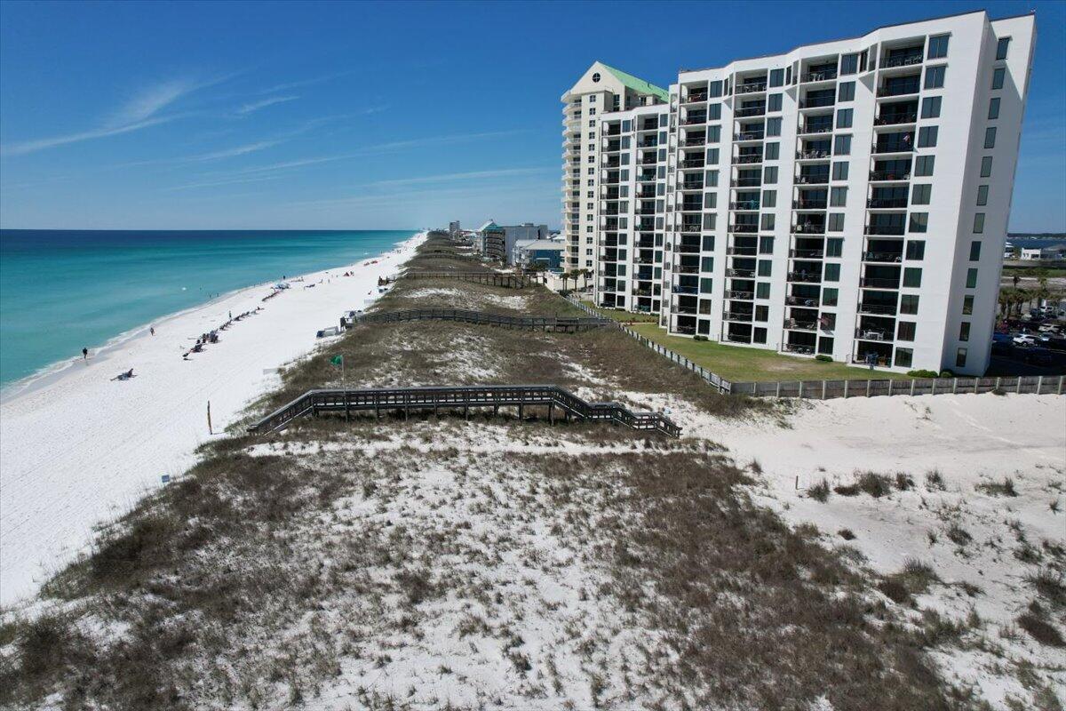 NAVARRE TOWERS CONDO - Residential