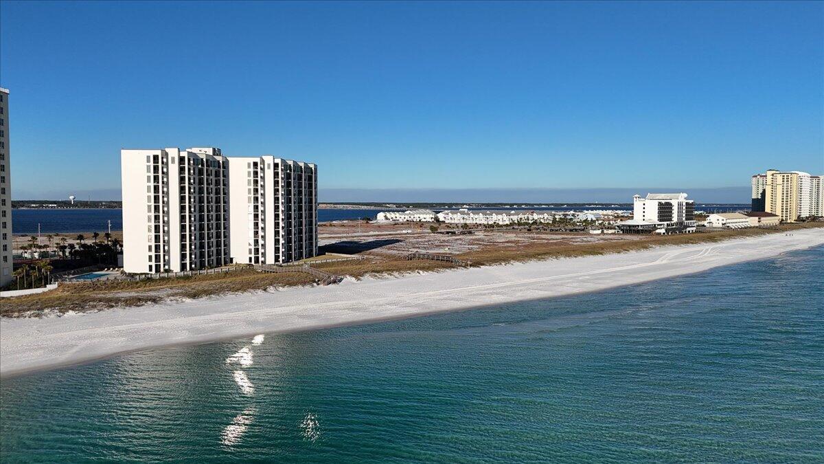 NAVARRE TOWERS CONDO - Residential