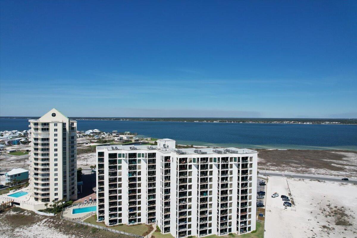 NAVARRE TOWERS CONDO - Residential