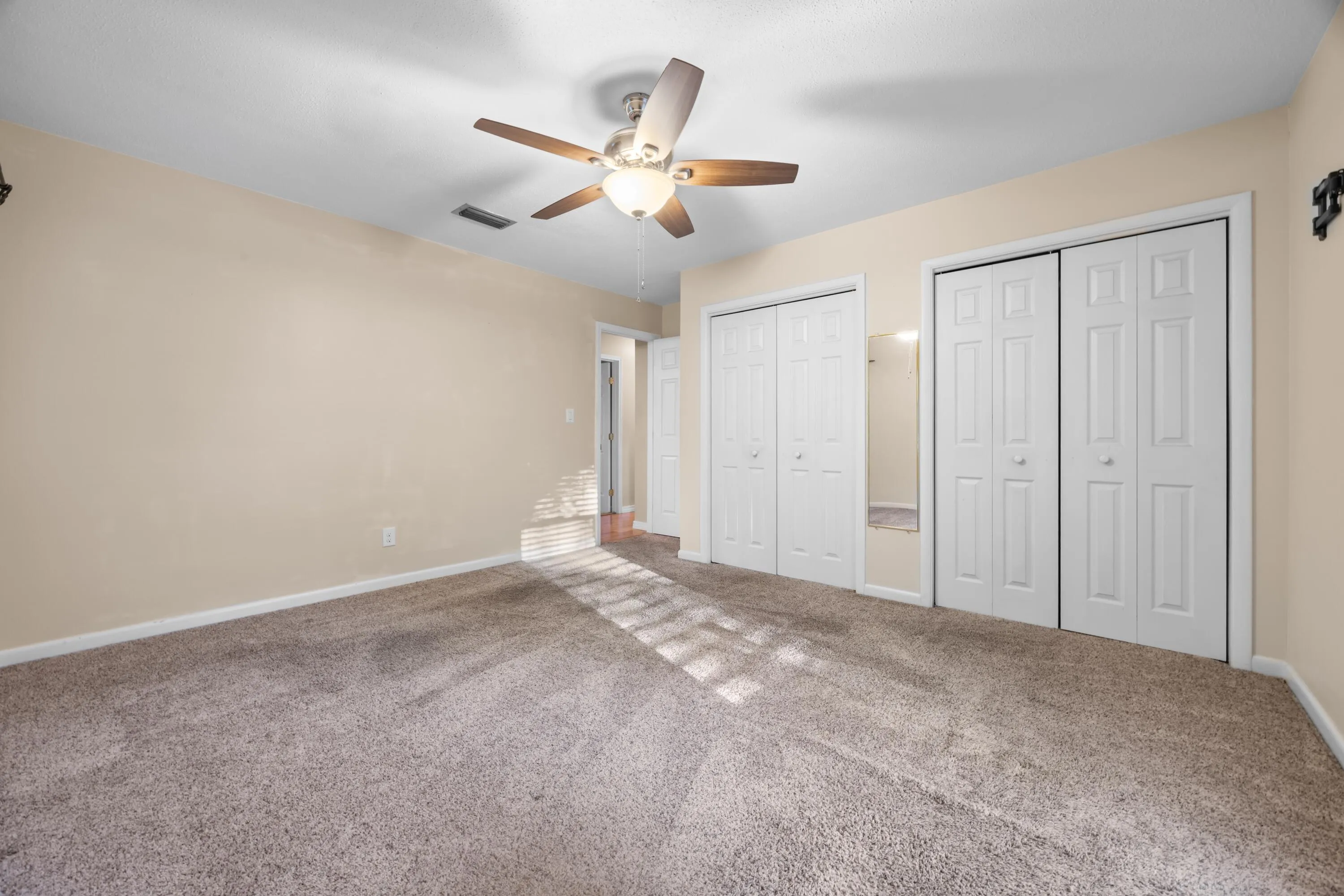 Fort Walton Beach, Florida 32547, United States, 4 Bedrooms Bedrooms, ,3 BathroomsBathrooms,Residential,Active,256371