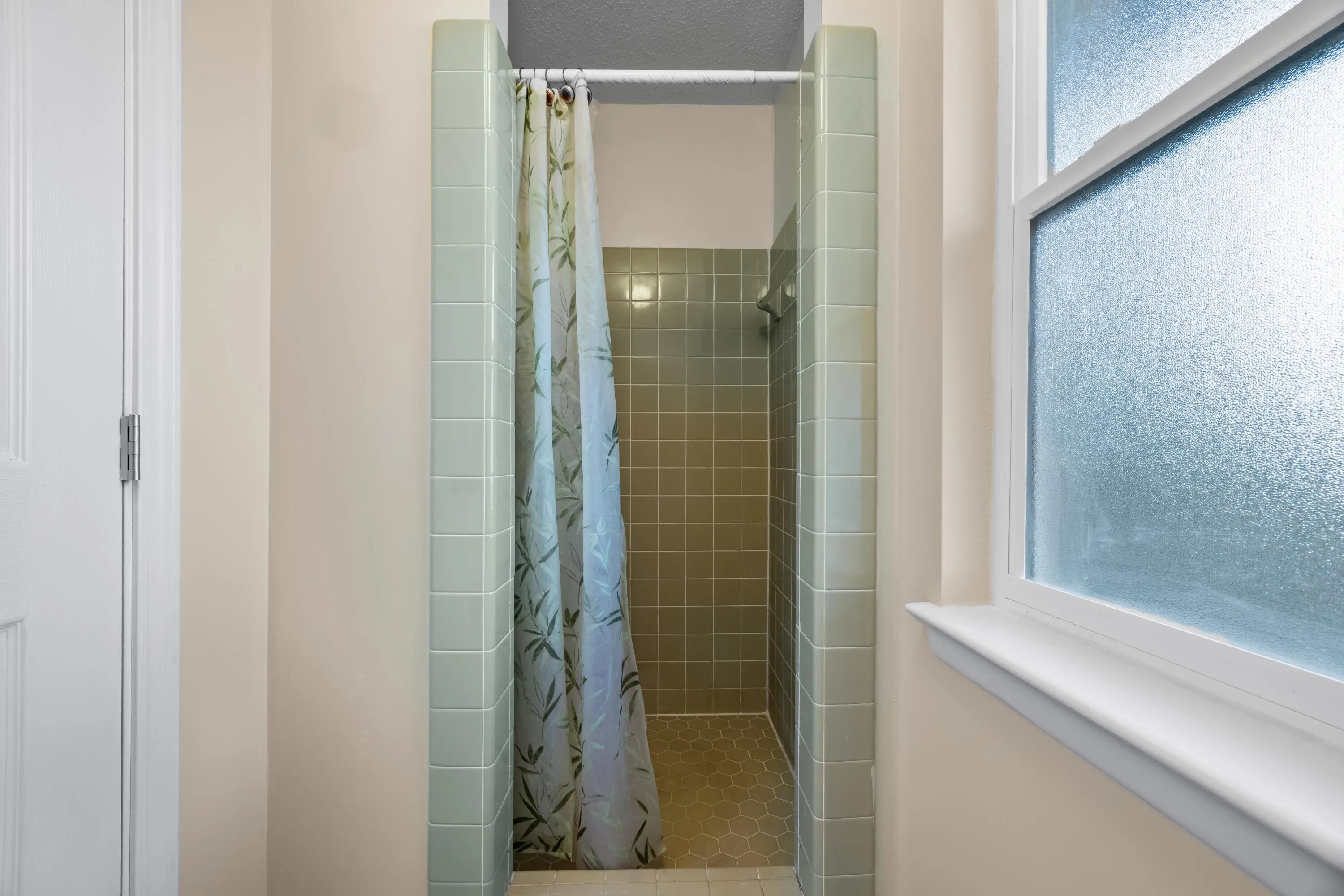 Fort Walton Beach, Florida 32547, United States, 4 Bedrooms Bedrooms, ,3 BathroomsBathrooms,Residential,Active,256371