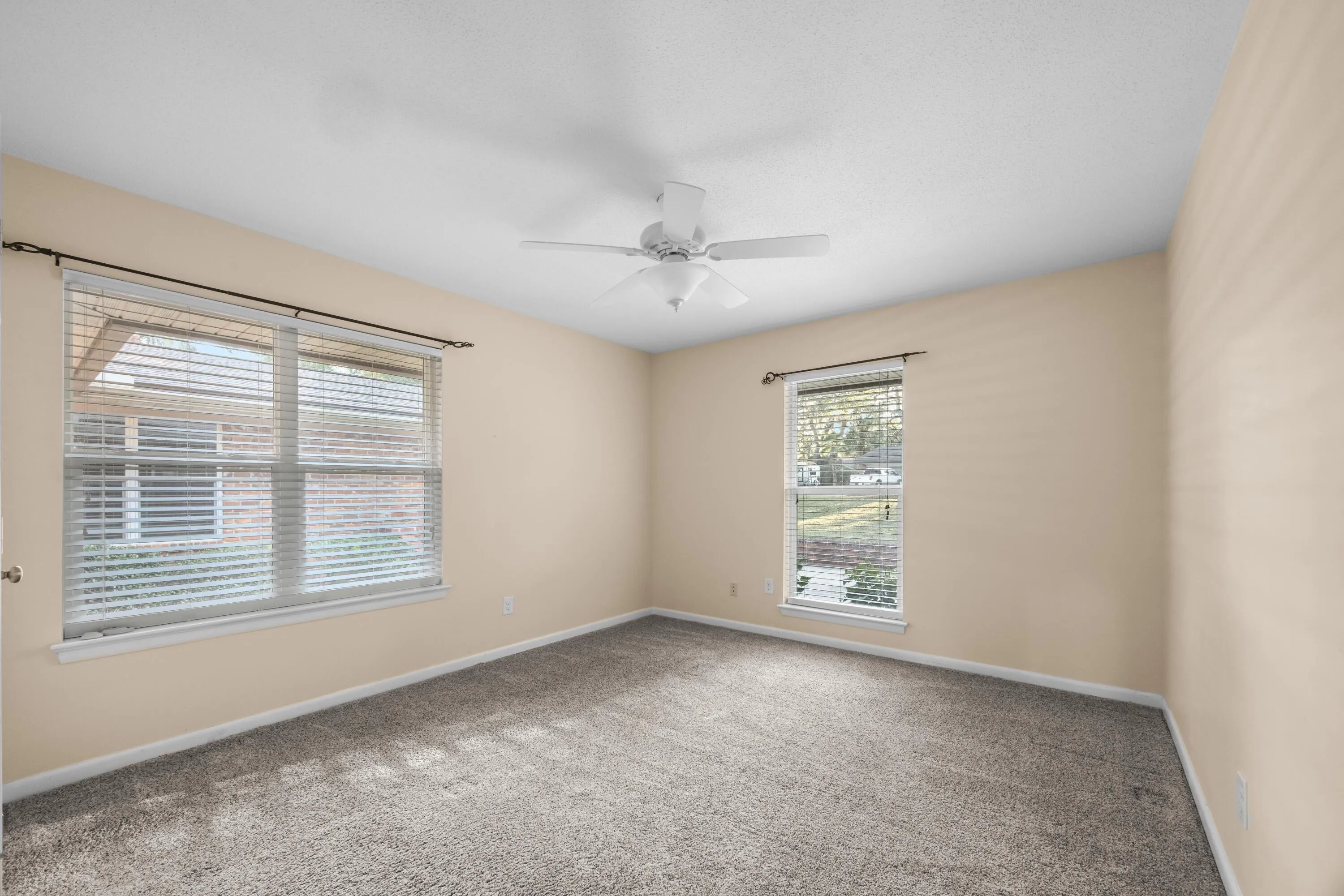 Fort Walton Beach, Florida 32547, United States, 4 Bedrooms Bedrooms, ,3 BathroomsBathrooms,Residential,Active,256371